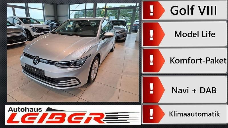 Reflexsilber Gebraucht 2021 VW Golf VIII Life Limousine | 18.950 € (Fairer Preis) - Bild 1/4