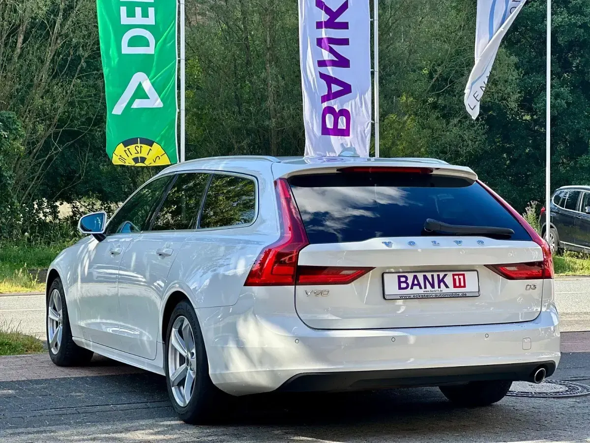 Gebraucht Volvo V90 Business Edition 150 PS (110 kW) 2018 Weiß Kombi