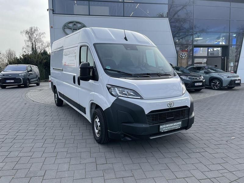 Gebraucht Toyota Proace 140 PS (102 kW) 2025 Icy white Van / Kleinbus