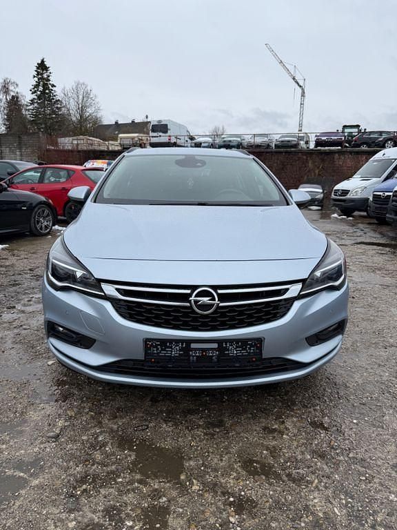 Gebraucht Opel Astra Edition 110 PS (80 kW) 2016 Grau Kombi