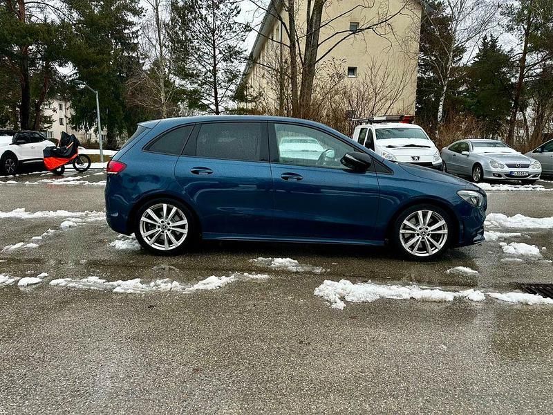 Gebraucht Mercedes B250 AMG 224 PS (164 kW) 2020 Blau Van / Kleinbus