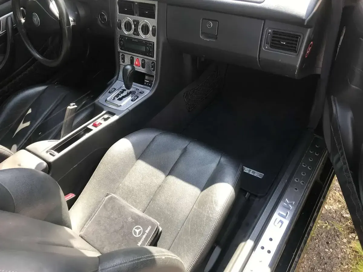 Gebraucht Mercedes SLK200 163 PS (119 kW) 2003 Schwarz Cabrio