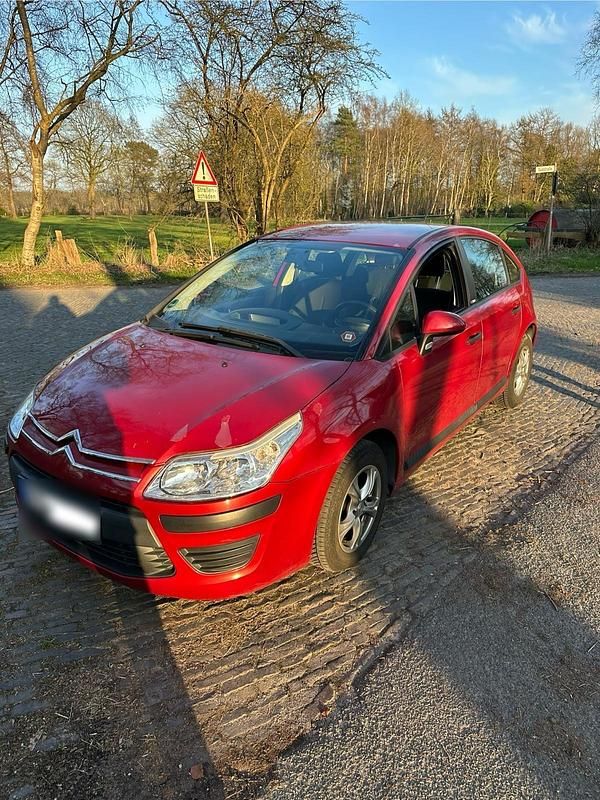 Gebraucht Citroën C4 89 PS (65 kW) 2009 Rot Limousine