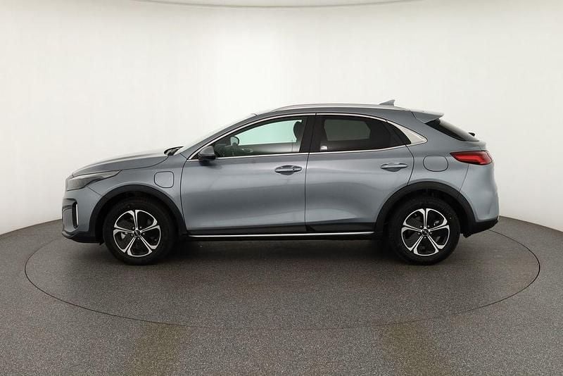 Neu Kia XCeed 141 PS (103 kW) 2025 Silber SUV