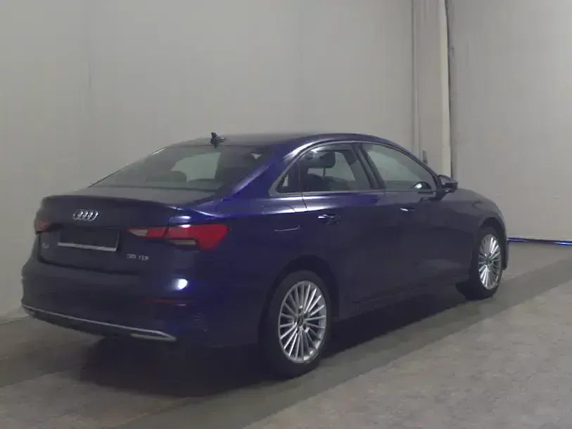Używany Audi A3 Advanced 150 KM (110 kW) 2022 Niebieski Sedan/Limuzyna