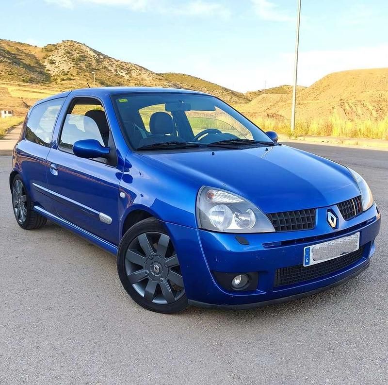 Gebraucht Renault Clio II 182 PS (133 kW) 2005 Limousine