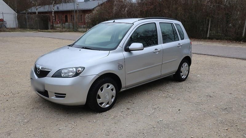 Gebraucht Mazda 2 80 PS (58 kW) 2004 Silber Kleinwagen