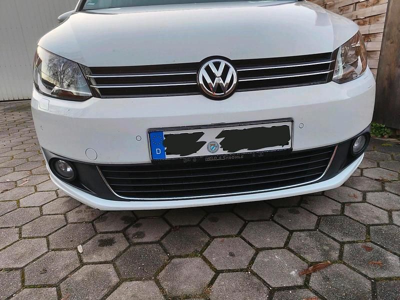 Gebraucht VW Touran 140 PS (102 kW) 2014 Weiß Van / Kleinbus
