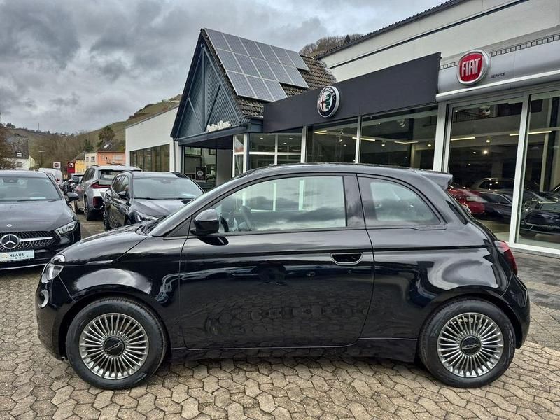 Gebraucht Fiat 500e Icon 86 kW (118 PS) 2022 Schwarz Kleinwagen