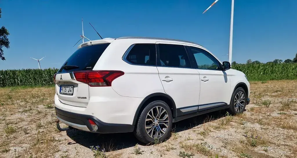 Gebraucht Mitsubishi Outlander Diamant Edition 150 PS (110 kW) 2017 Weiß SUV