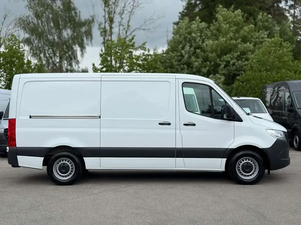 Gebraucht Mercedes Sprinter 150 PS (110 kW) 2023 Weiß Van