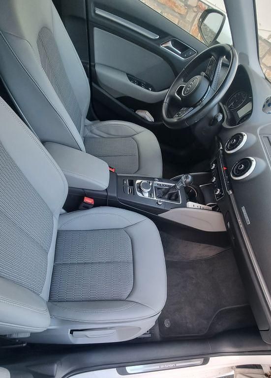 Usata Audi e-tron Design 204 CV (150 kW) 2017 Bianco SUV