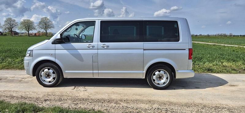 Second-hand VW T5 210 CP (154 kW) 2012 Argintiu Van