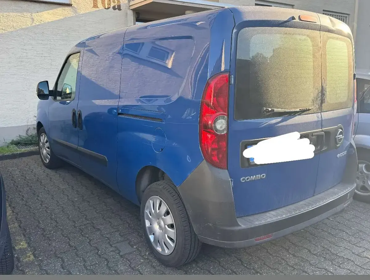 Usata Opel Combo 90 CV (66 kW) 2013 Blu Monovolume