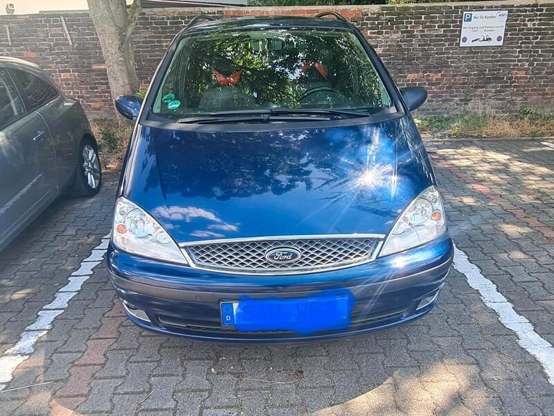 Blau Gebraucht 2006 Ford Galaxy Van / Kleinbus | 1.390 € (Superpreis) - Bild 1/4