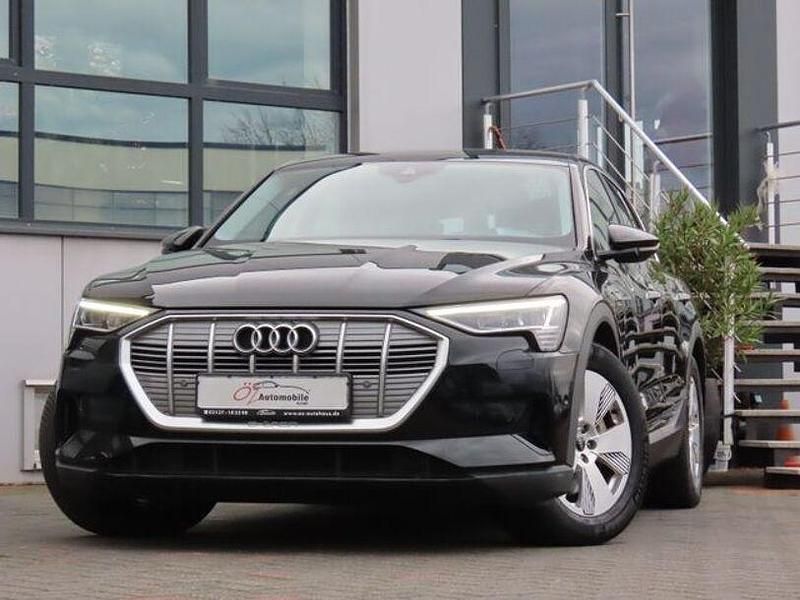 Gebraucht Audi e-tron Comfort 230 kW (313 PS) 2021 Schwarz SUV
