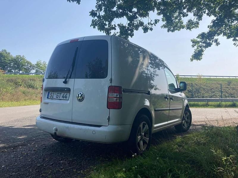 Gebraucht VW Caddy 140 PS (102 kW) 2011 Weiß Van / Kleinbus