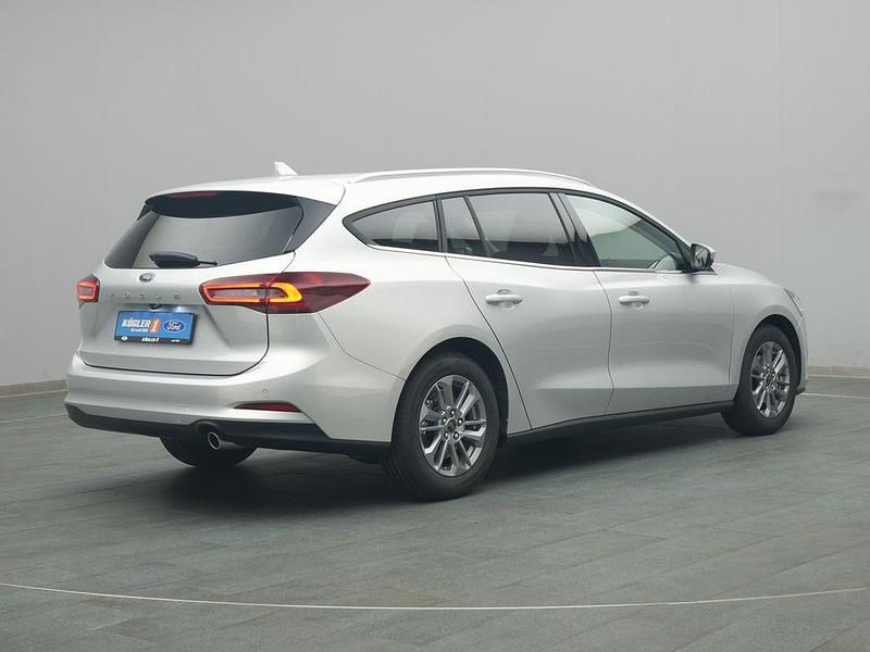 Neu Ford Focus Titanium X 125 PS (91 kW) 2025 Silber Limousine
