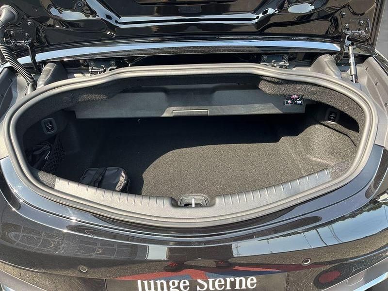 Gebraucht Mercedes CLE300 AMG 258 PS (189 kW) 2024 Schwarz Cabrio