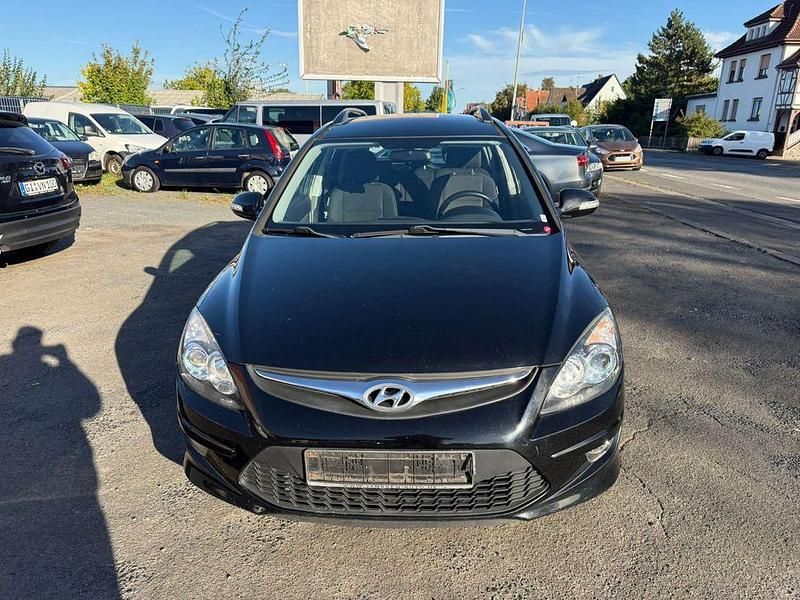 Gebraucht Hyundai i30 Edition 109 PS (80 kW) 2012 Schwarz Kombi