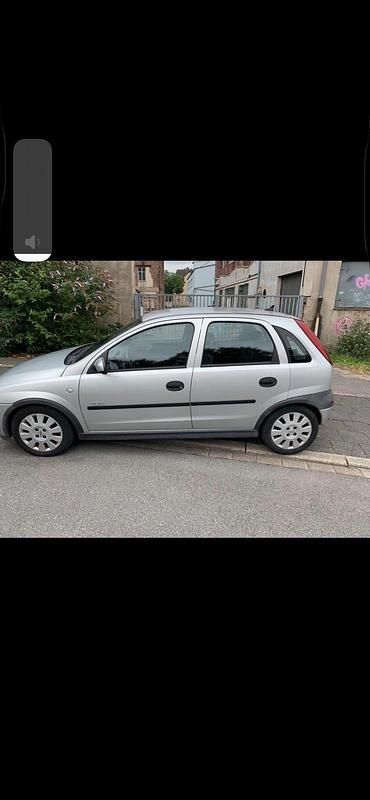 Gebraucht Opel Corsa 90 PS (66 kW) 2002 Silber Kleinwagen
