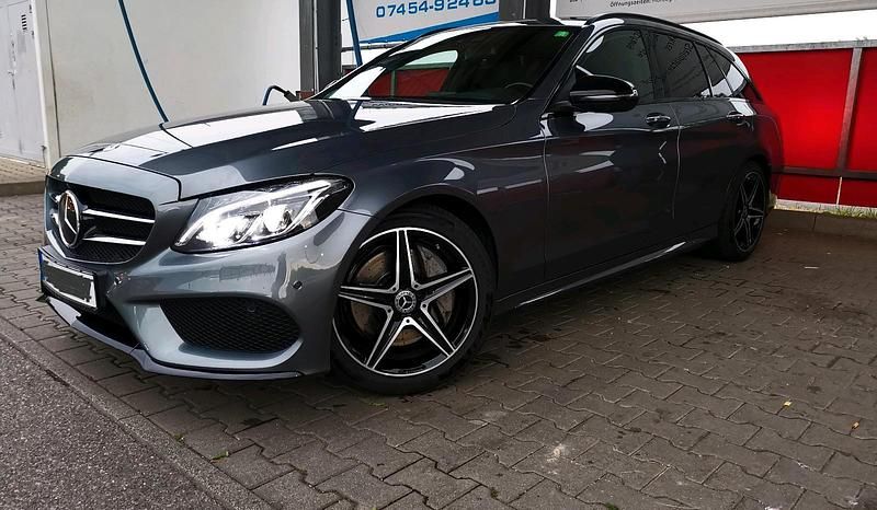 Grau Gebraucht 2016 Mercedes C250 AMG line Kombi | 24.989 € (Teuer) - Bild 1/4