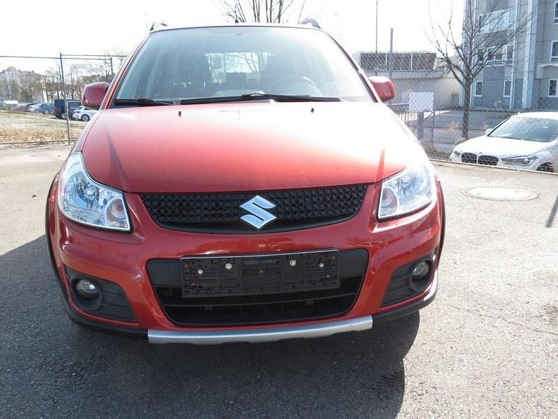 Gebraucht Suzuki SX4 120 PS (88 kW) 2010 Rot SUV