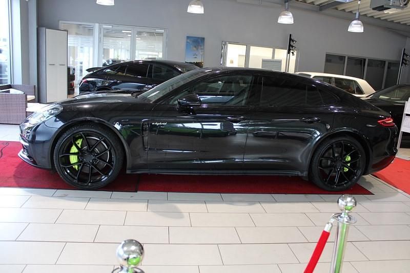 Gebraucht Porsche Panamera 462 PS (339 kW) 2019 Tiefschwarz Kombi