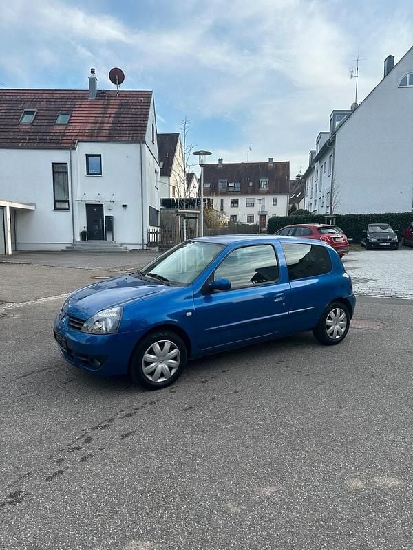 Blau Gebraucht 2006 Renault Clio II Kleinwagen | 990 € (Guter Preis) - Bild 1/4