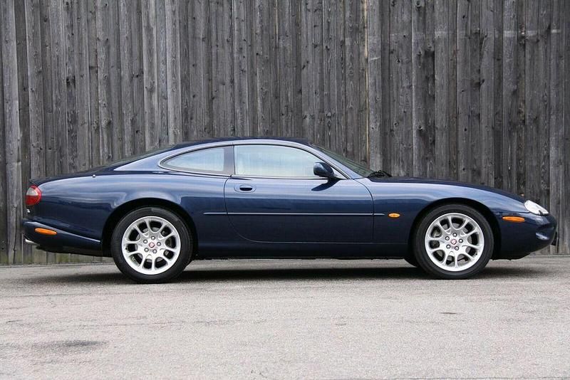 Gebraucht Jaguar XKR 363 PS (266 kW) 1999 Blau Coupé