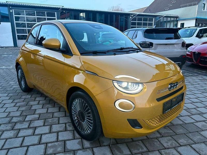 Neu Fiat 500 65 PS (47 kW) 2026 Gelb Limousine