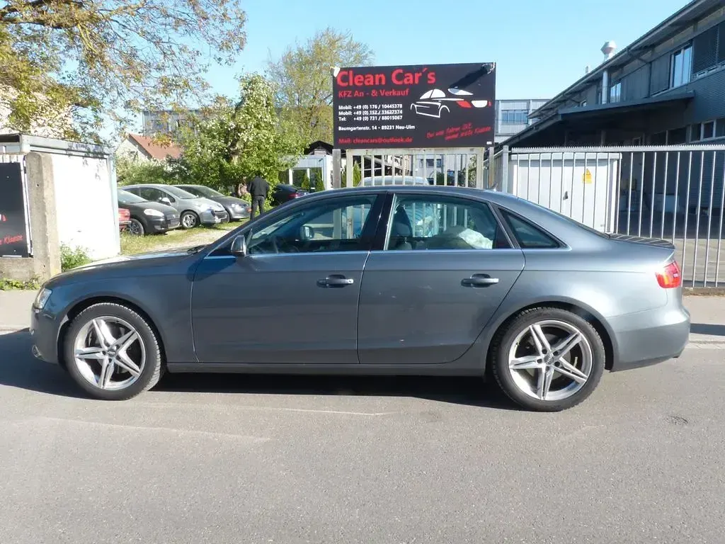 Gebraucht Audi A4 Ambiente 224 PS (164 kW) 2014 Monsungrau metallic Limousine