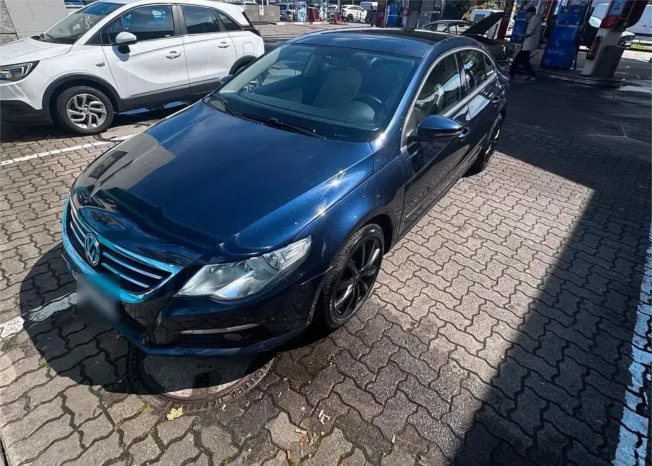 Gebraucht VW Passat 160 PS (117 kW) 2011 Blau Limousine