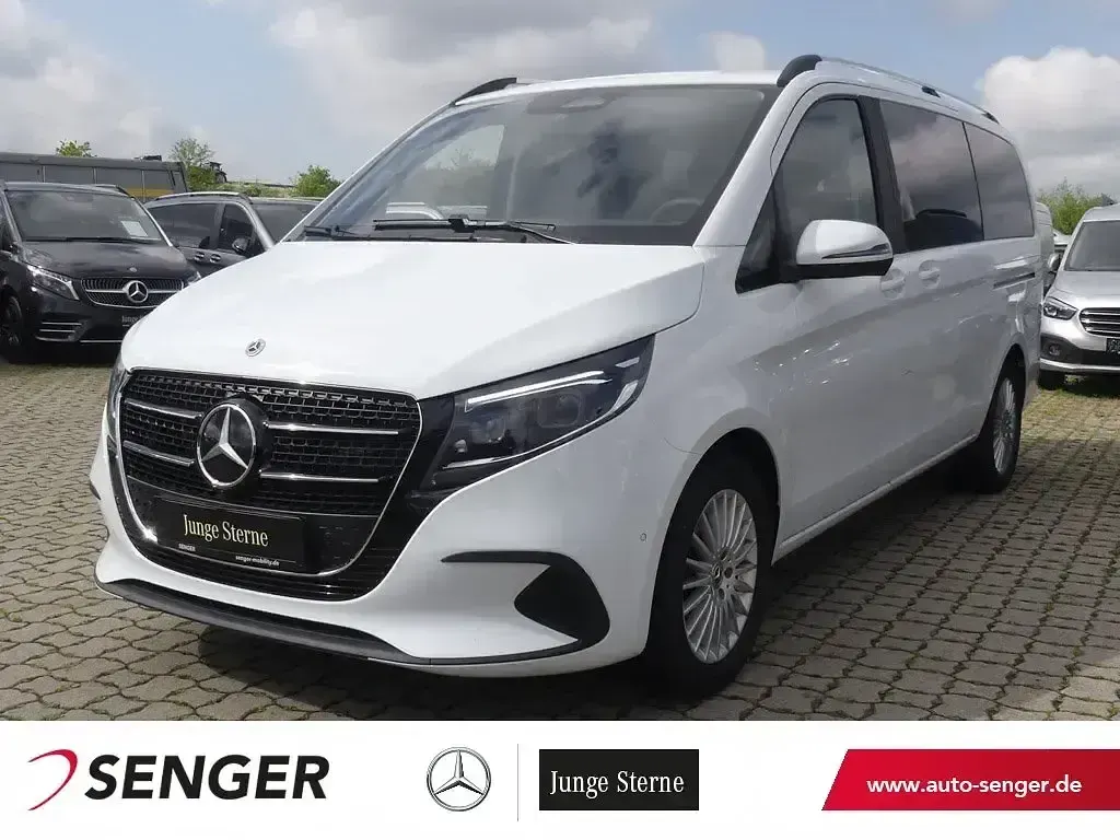 Gebraucht Mercedes V220 Style 163 PS (119 kW) 2025 Van / Kleinbus