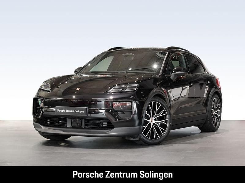 Tiefschwarzmetallic Gebraucht 2026 Porsche Macan SUV | 89.750 € (Fairer Preis) - Bild 1/4