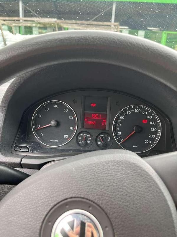 Blau Gebraucht 2004 VW Golf IV Comfortline Limousine | 2.300 € (Fairer Preis) - Bild 1/4