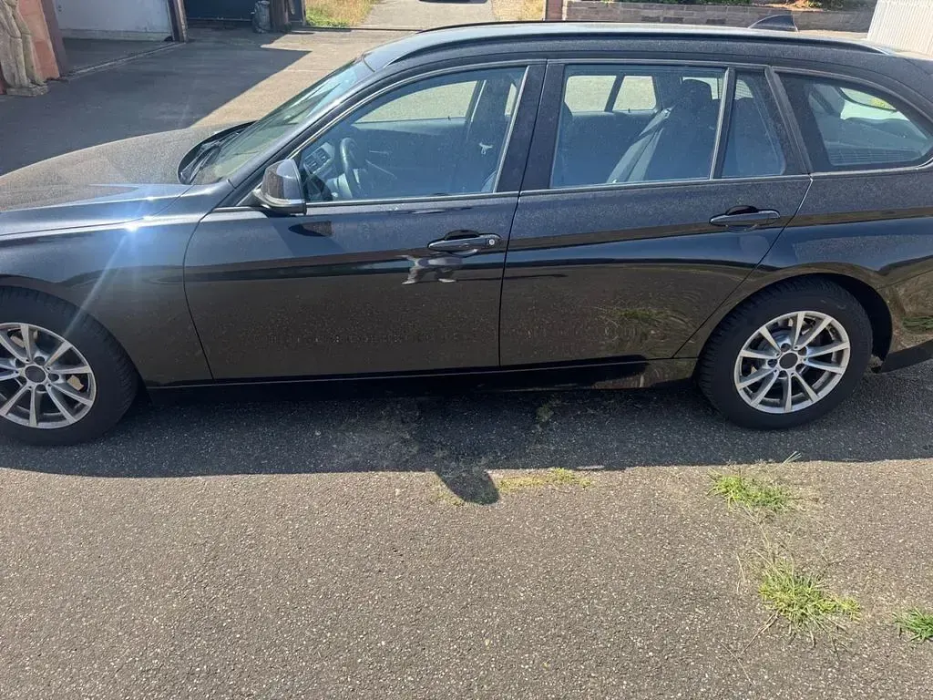 Gebraucht BMW 316 116 PS (85 kW) 2014 Schwarz Kombi