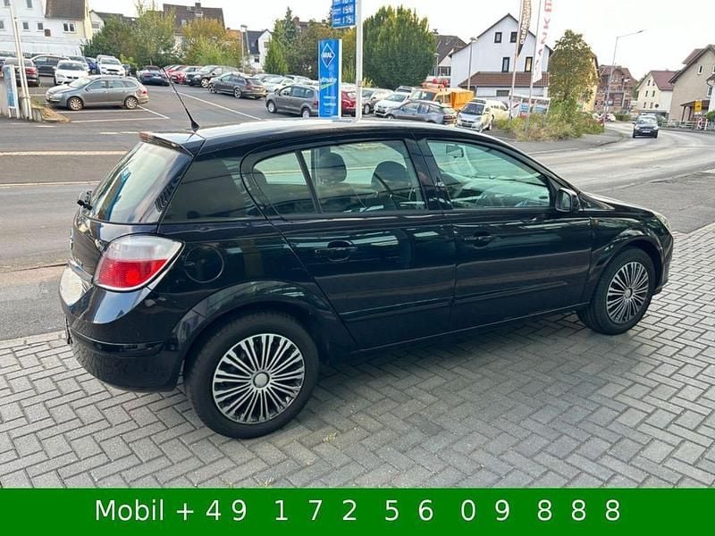 Gebraucht Opel Astra Enjoy 90 PS (66 kW) 2005 Schwarz Limousine