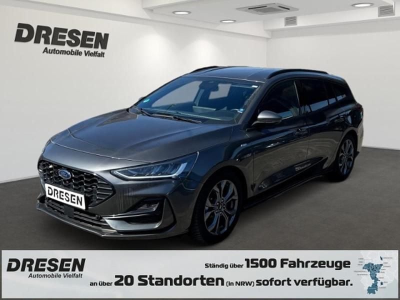 Usata Ford Focus ST-Line 155 CV (114 kW) 2024 Grigio Utilitaria