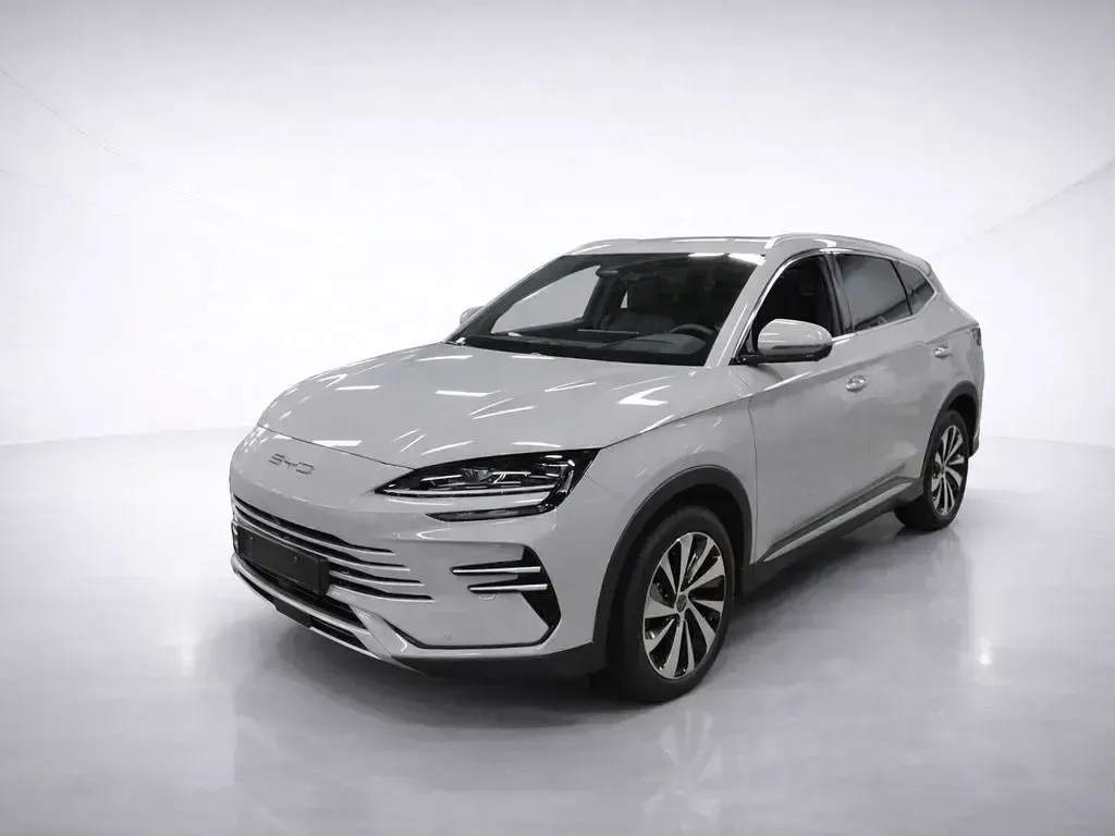 Usata BYD Seal U Design 324 CV (238 kW) 2025 Grigio SUV