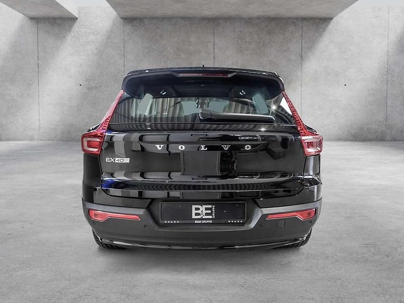 Neu Volvo EX40 Plus 185 kW (252 PS) 2026 Onyx schwarz SUV