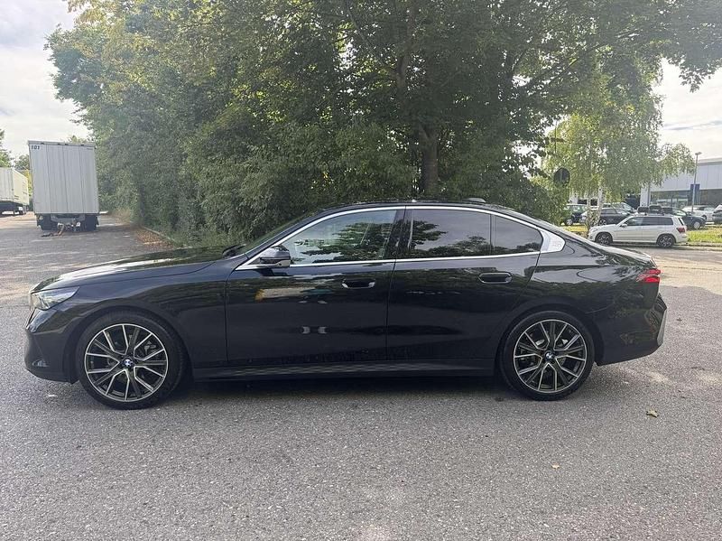 Gebraucht BMW 520 208 PS (152 kW) 2024 Limousine