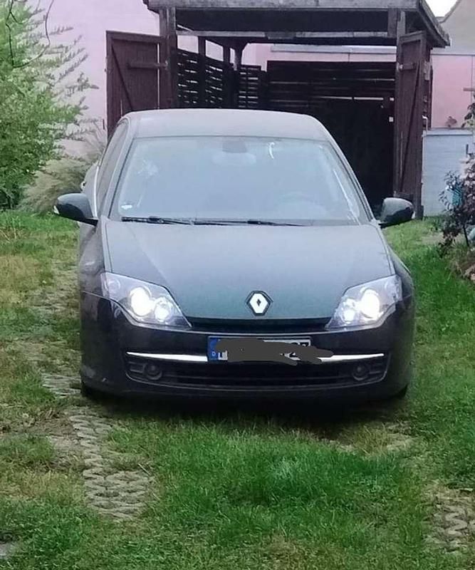 Grün Gebraucht 2008 Renault Laguna III Expression Limousine | 4.500 € - Bild 1/4