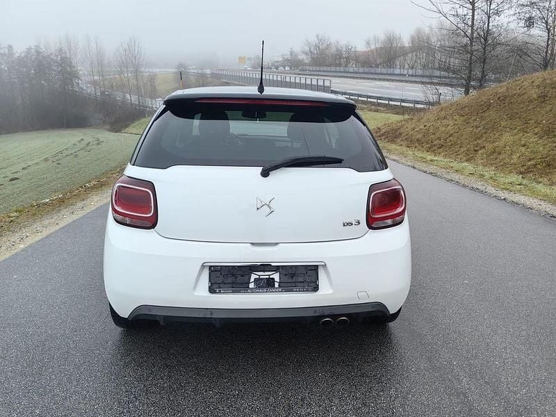 Gebraucht Citroën DS3 Sport Chic 165 PS (121 kW) 2016 Weiß Limousine