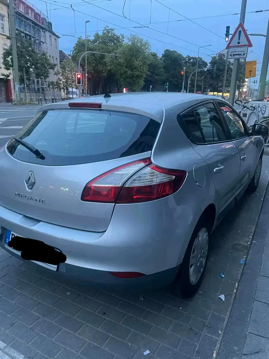 Gebraucht Renault Mégane 106 PS (77 kW) 2008 Grau Limousine