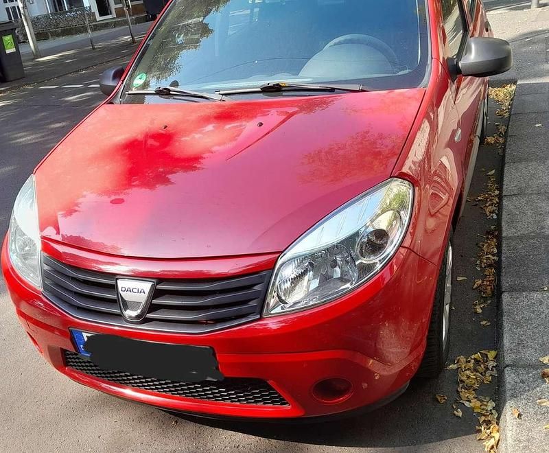 Gebraucht 2009 Dacia Sandero Ambiance Kleinwagen | 700 € (Superpreis) - Bild 1/4