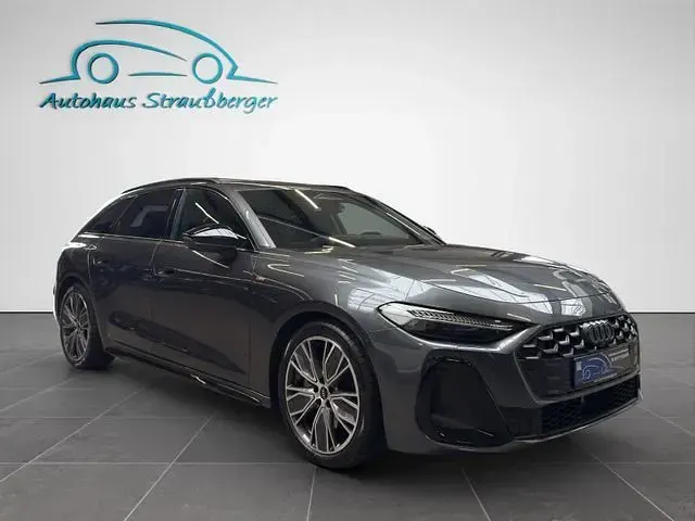 Gebraucht Audi A5 S-line plus 204 PS (150 kW) 2025 Grau Kombi