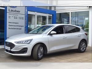 Neu Ford Focus Titanium 125 PS (91 kW) 2025 Silber (moondust silver metallic) Limousine