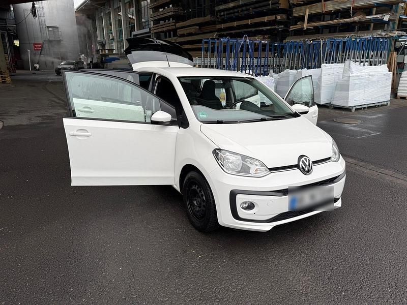 Second-hand VW up! 75 CP (55 kW) 2018 Alb Hatchback