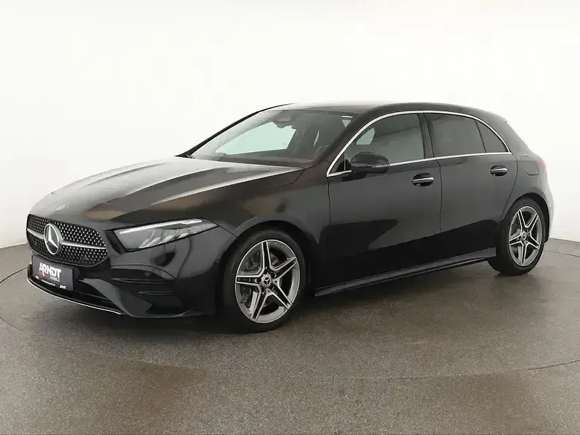 Gebraucht Mercedes A250 Premium 238 PS (175 kW) 2024 Kosmosschwarz Limousine